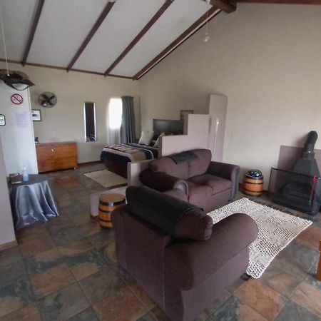 Votadini Country Cottages มากาลีสเบิร์ก ภายนอก รูปภาพ
