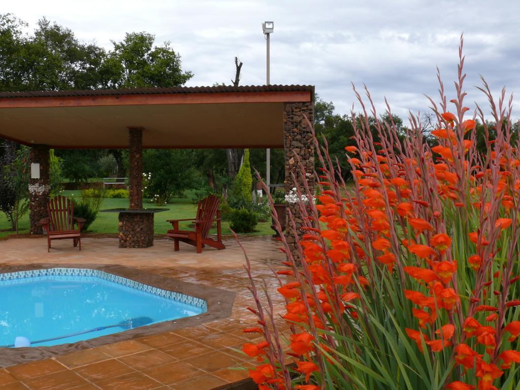 Votadini Country Cottages มากาลีสเบิร์ก ภายนอก รูปภาพ